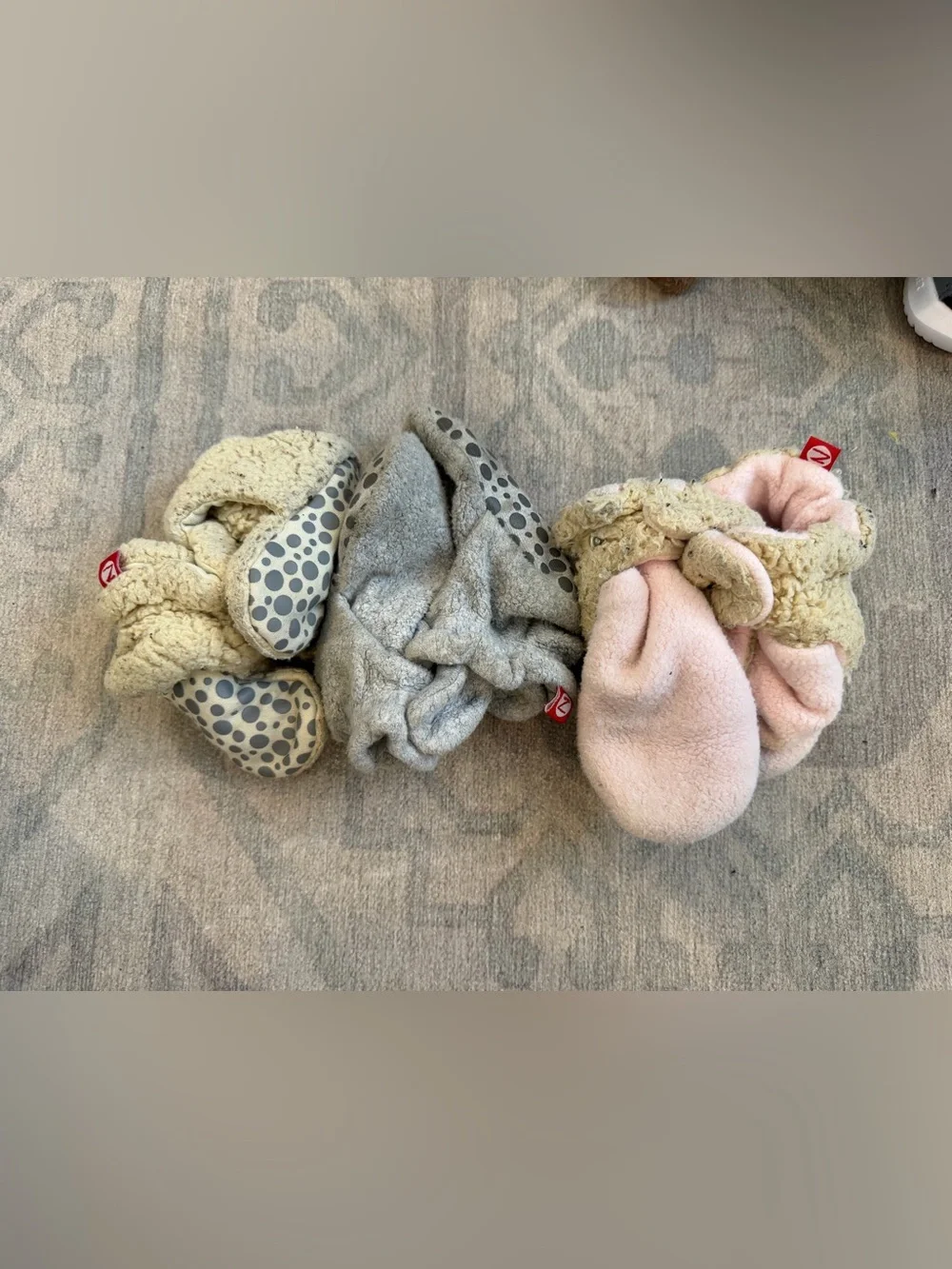 Zutano Kids shoes in Gray and Pink
